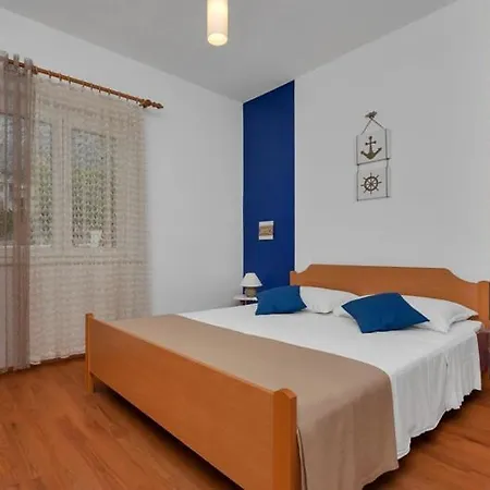 Apartment Tihana *